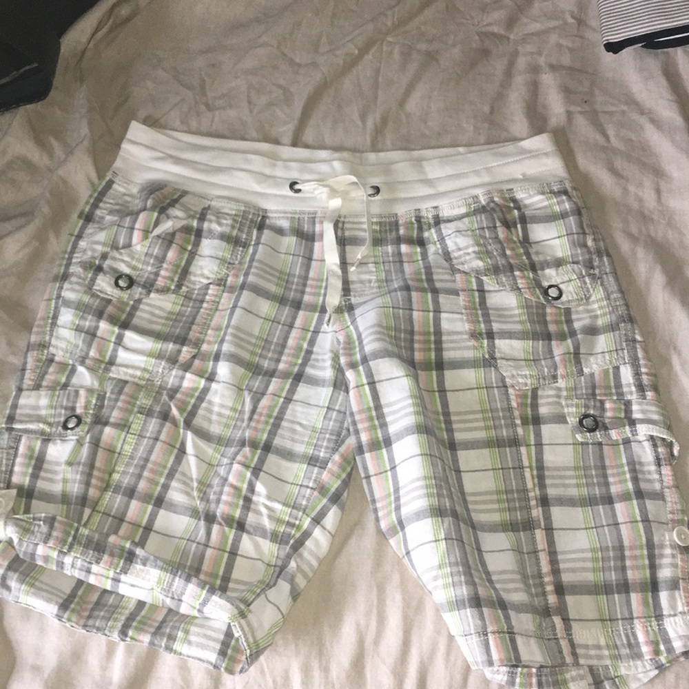 Women’s Bermuda shorts